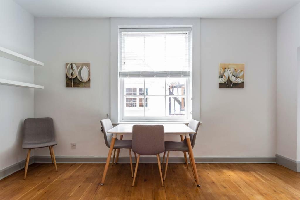 Spacious Central Chic Apartment - Simplycheckin Winchester Dış mekan fotoğraf
